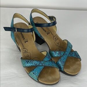 Mika Yoga Wear Blue Strappy Women's Sandals